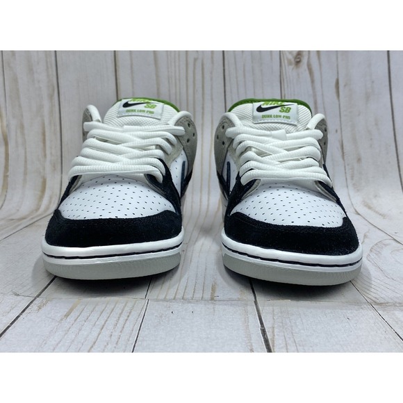 Nike‎ SB Dunk Low Chlorophyll Men\'s Size 4.5 / Women\'s Size 6 BQ6817 011